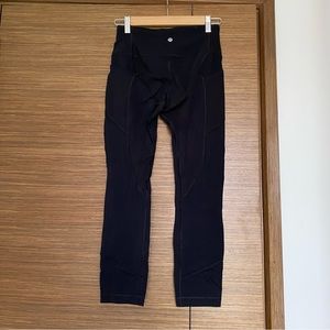 Lululemon All The Right Places 24 inch leggings Black Size 6